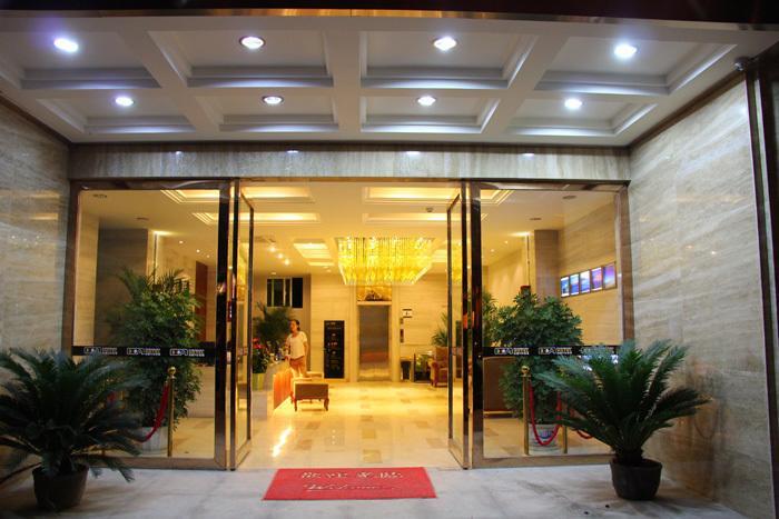 318 Express Motel Xichang Bagian luar foto