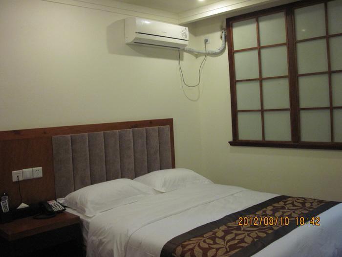 318 Express Motel Xichang Bagian luar foto