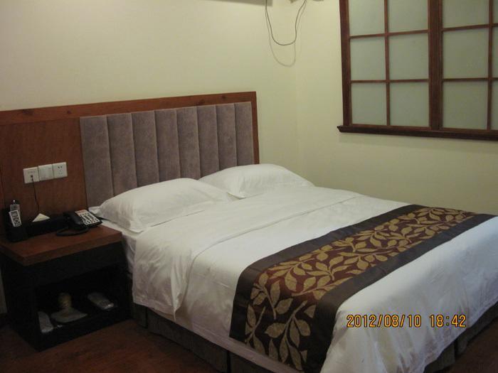 318 Express Motel Xichang Bagian luar foto